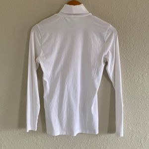 Time and Tru Turtle Neck White Size Small